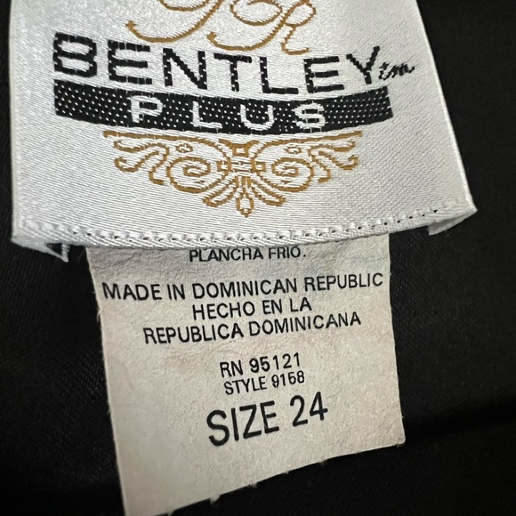 T R Bentley Plus mid calf faux suede skirt size 24 - Picture 4 of 5